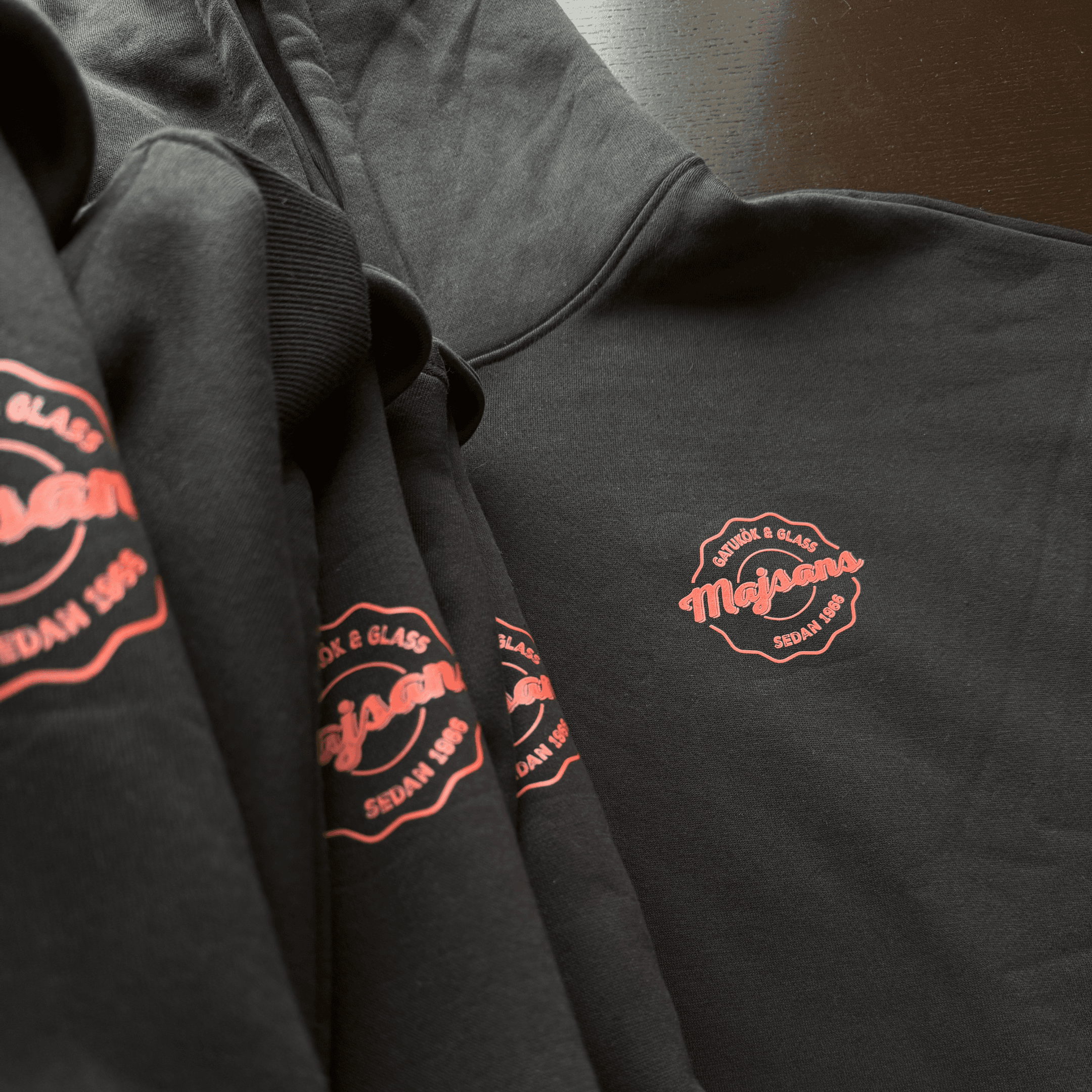 Custom merch hos Merchfabriken.